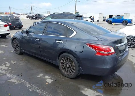 2013 Nissan Altima 2.5 S z USA, uszkodzony, nr VIN 1N4AL3AP2DN419376